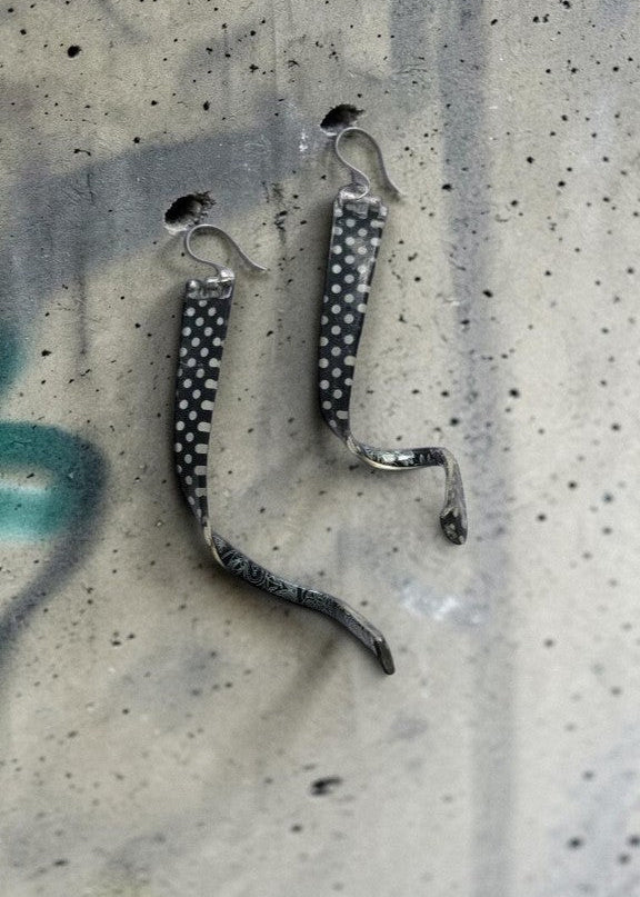 BOUCLES TORNADE À POIS - BOUCLES D'OREILLES FAIT MAIN AU QUÉBEC