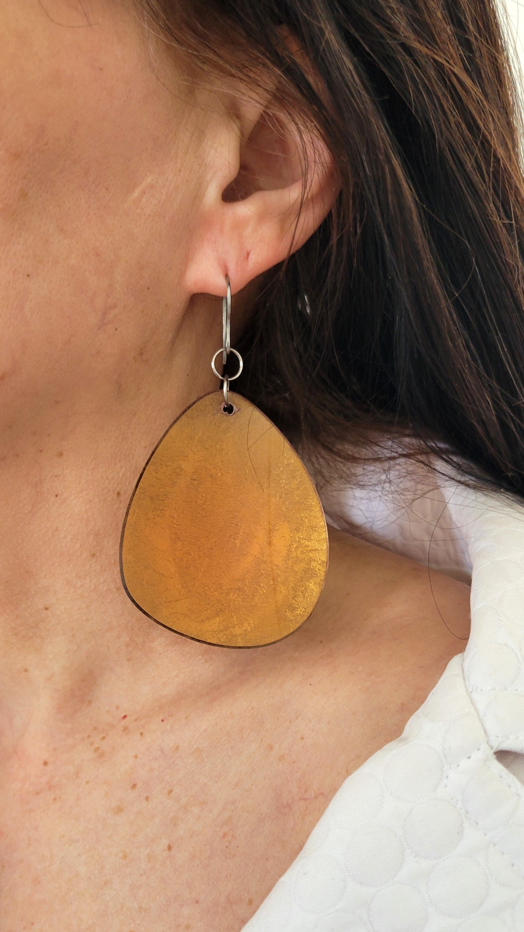 BOUCLES JETSET DORÉE - PRODUIT DE QUÉBEC