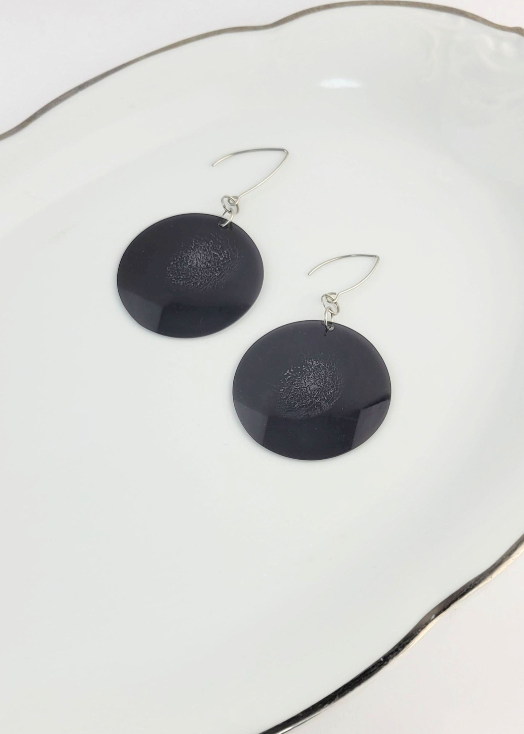 Planète-noir | boucles d'oreilles