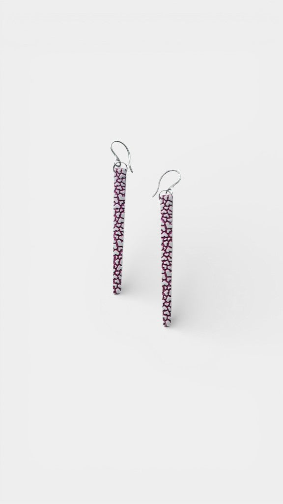 LES BOUCLES D'OREILLES BRANCHE TRIANGLE CŒUR